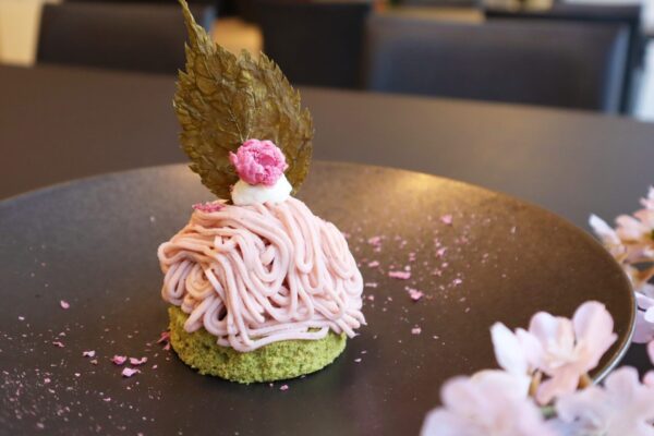 【4月15日まで】桜スイーツ＆オリジナルドリンク